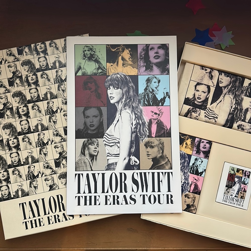 NEW Taylor Swift Era Tour Tote Pin Postcard Official package - Picture 2 of 4